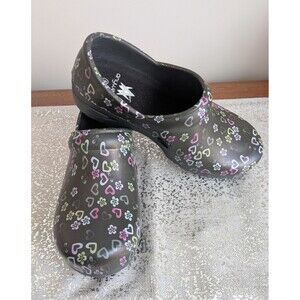 Anywear Clog Women 5 Closed Back Nurse Professional Hearts Medical Shoes SRANGEL